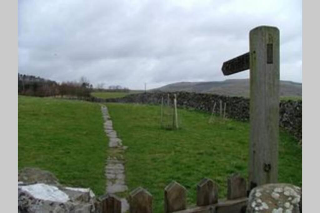 Austwick 5 Star Cottage On The Green With Log Burner - Dog Friendly מראה חיצוני תמונה